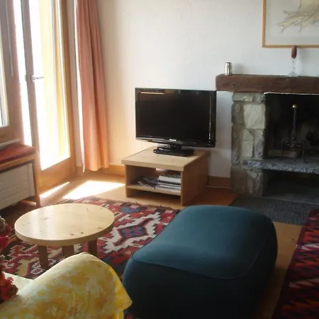 Arnica Apartman *